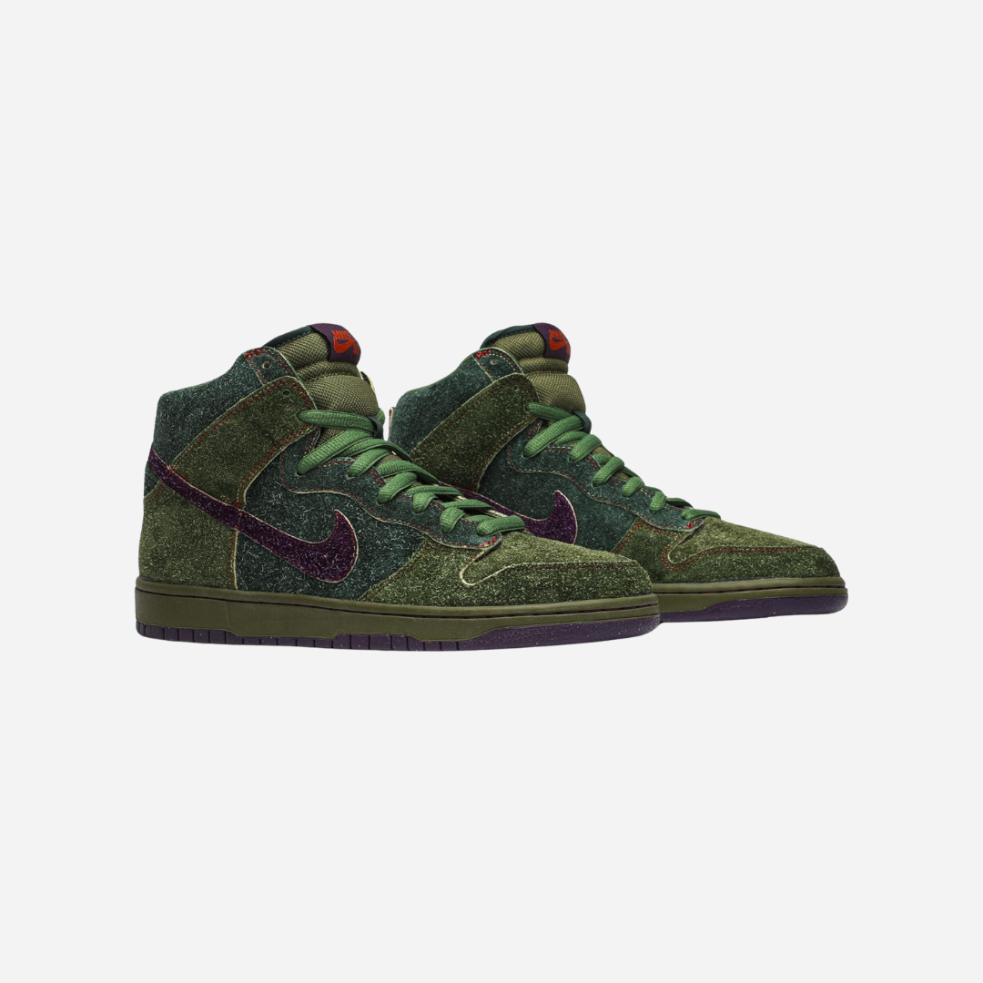 NIKE SB DUNK HIGH SKUNK 420