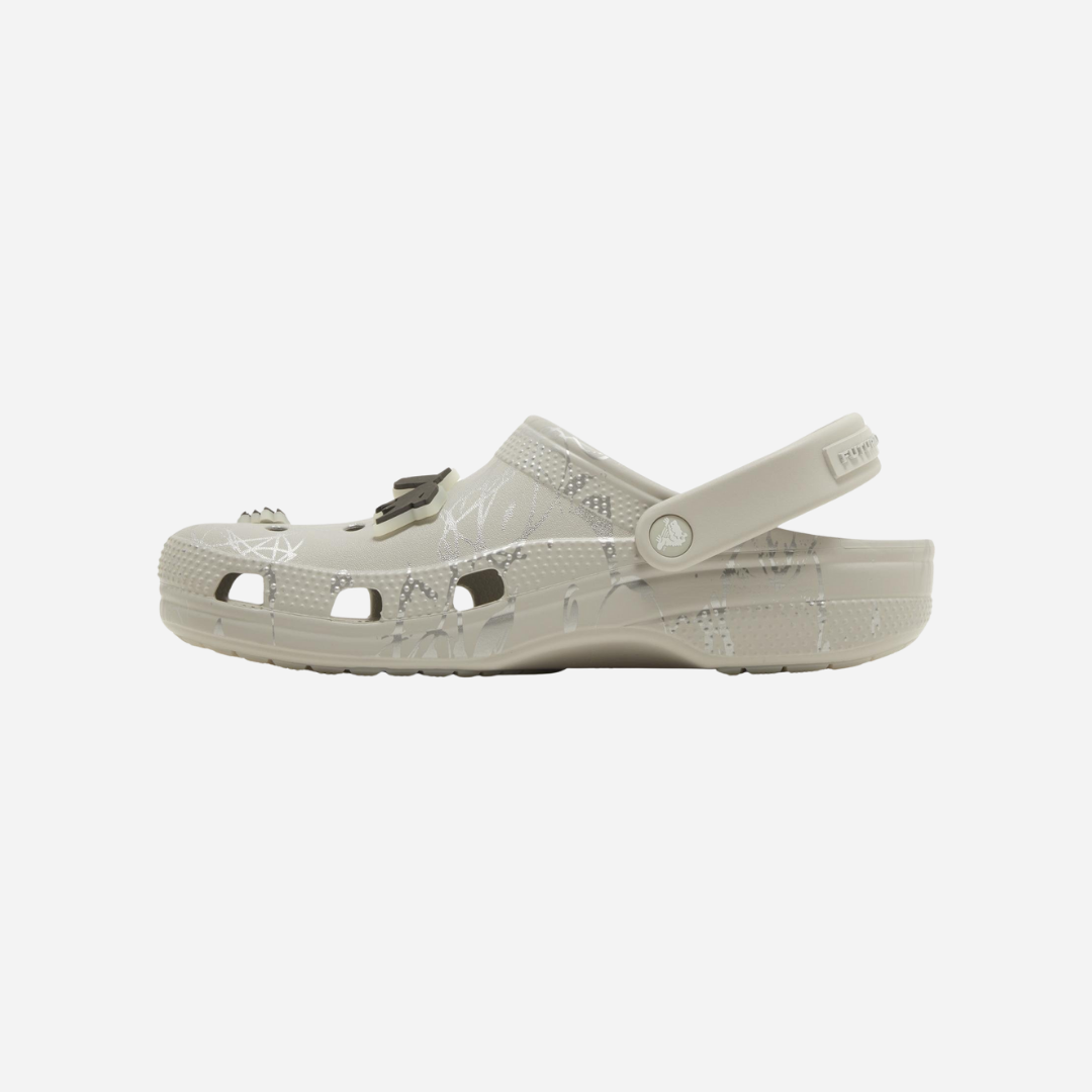 CROCS CLASSIC CLOG FUTURA LABORATORIES PEARL WHITE