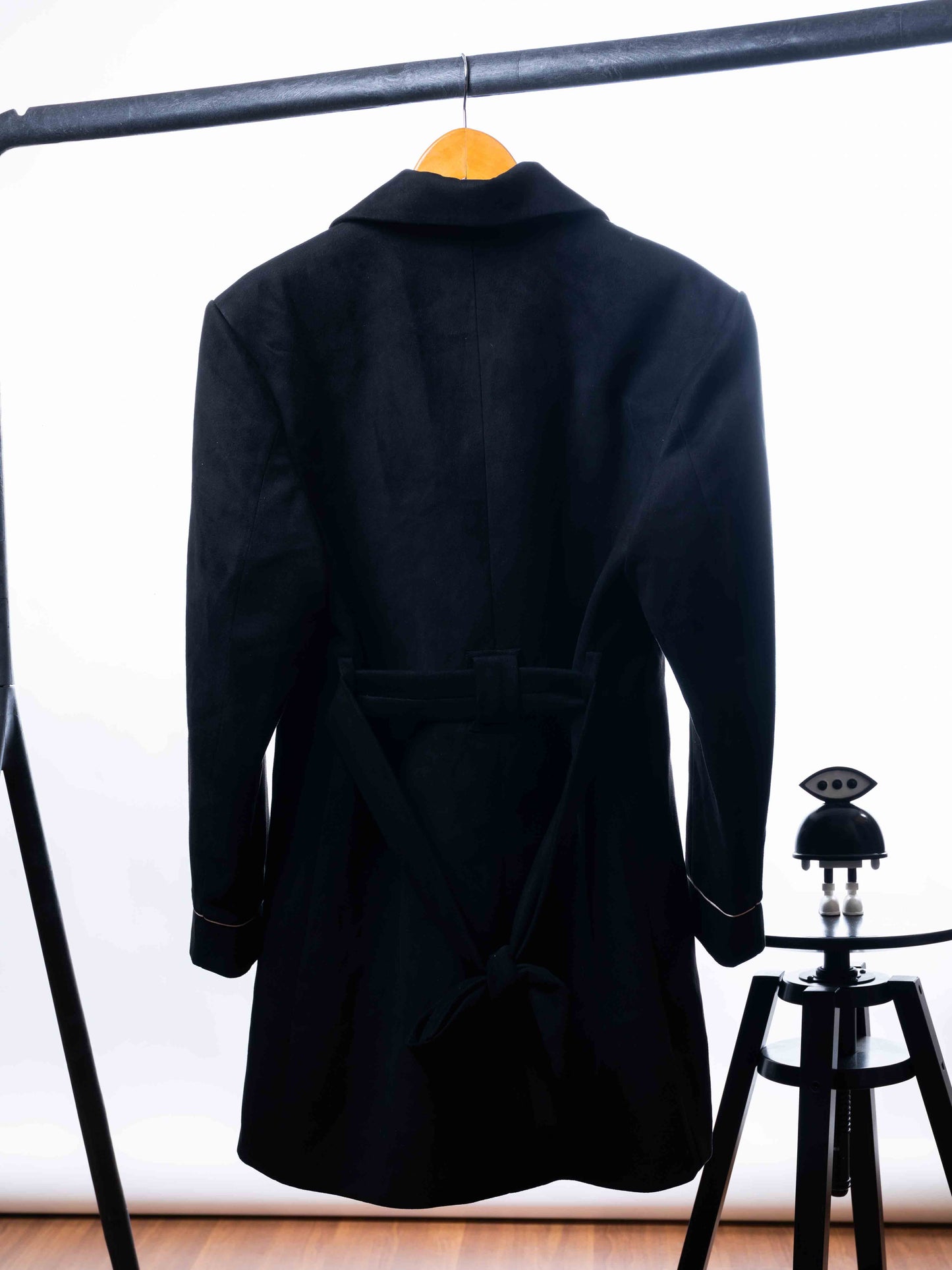 BLACK SHEEP BLACK VELVET OVERCOAT