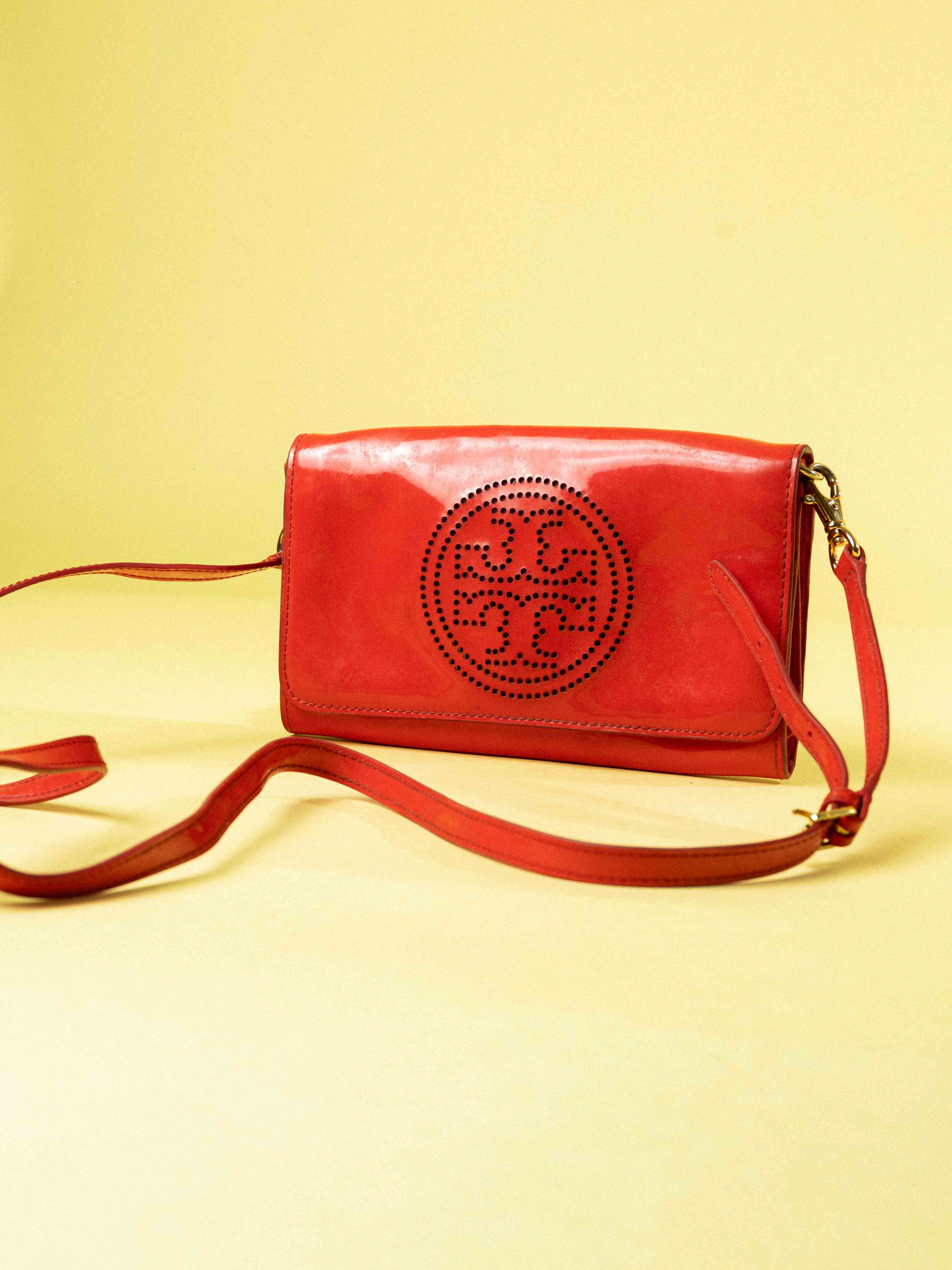 Tory Burch Logo cheapest Crossbody Bag in Red