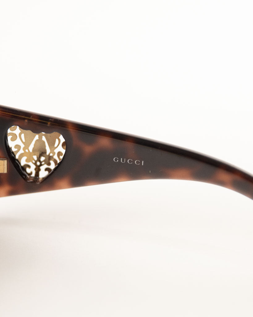 GUCCI BLACK HEART CREST SUNGLASSES -BROWN