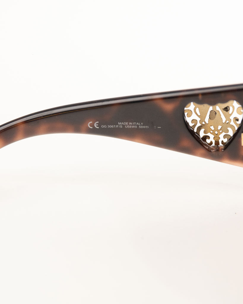 GUCCI BLACK HEART CREST SUNGLASSES -BROWN