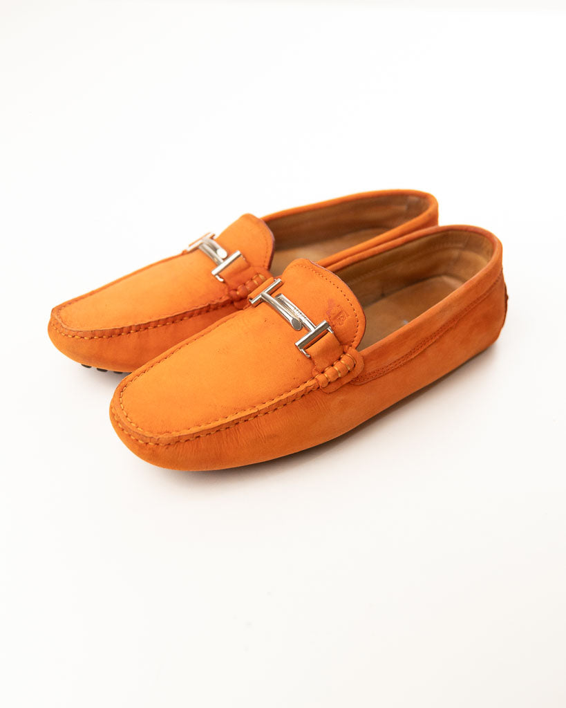 TOD'S ORANGE SUEDE LEATHER DOUBLE T SLIP ON LOAFERS