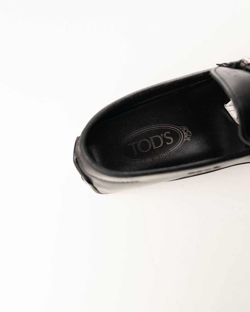 TOD'S BLACK LEATHER TASSEL LOAFERS