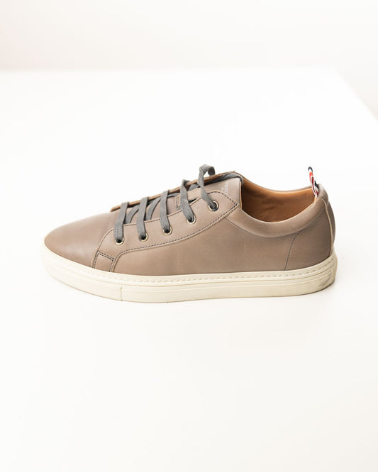 THOM BROWNE GROSGRAIN TRIM LEATHER SNEAKER