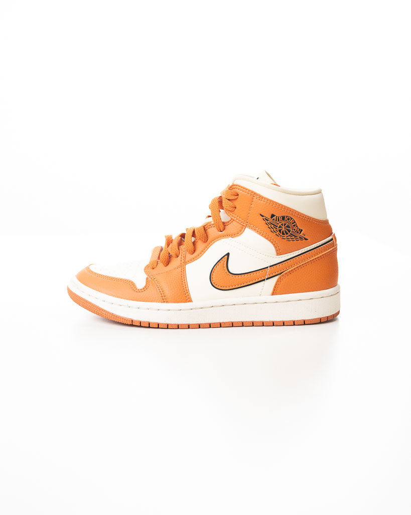 NIKE WOMENS AIR JORDAN 1 MID SE *SPORT SPICE