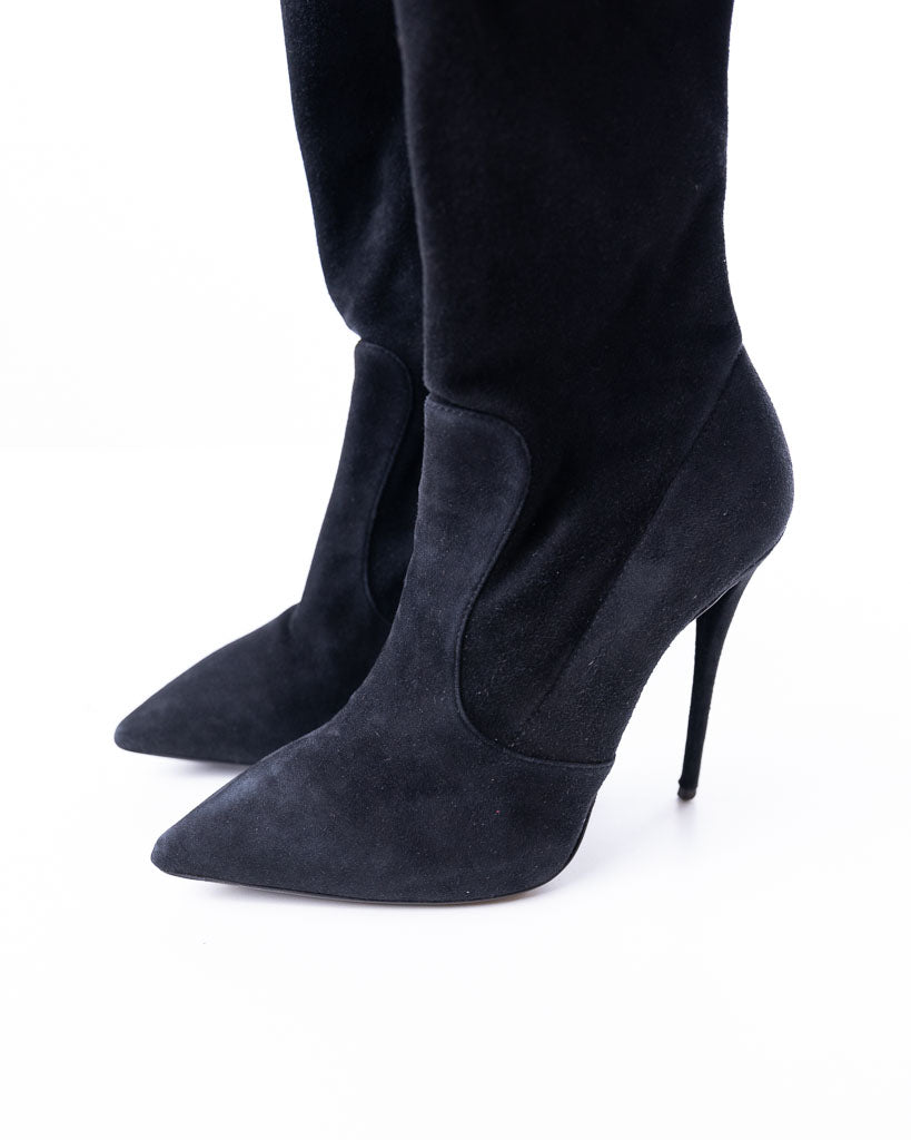 Giuseppe shops zanotti velvet boots