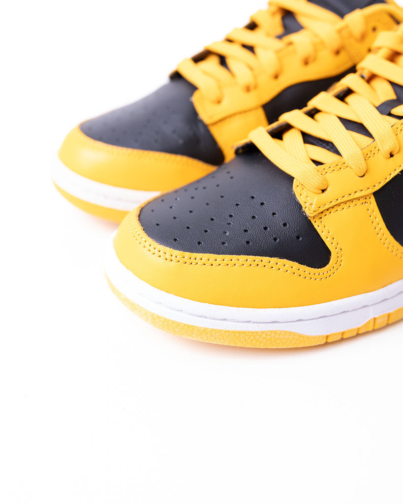 Nike Dunk Low Championship Goldenrod