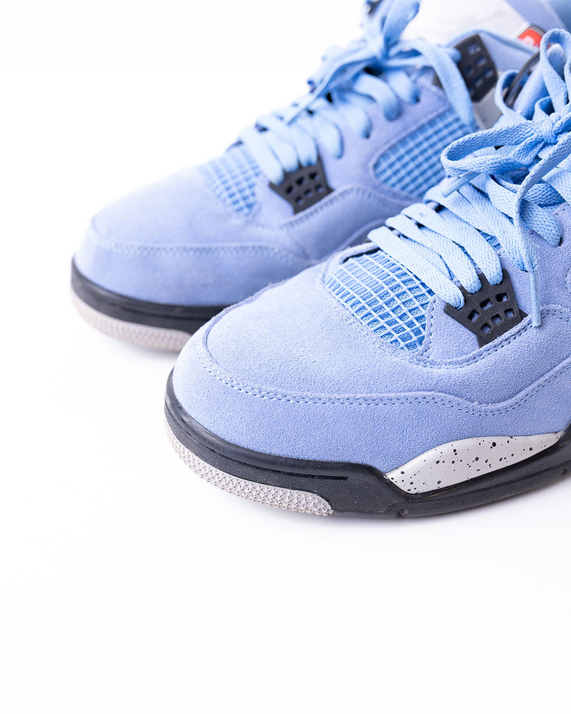 JORDAN 4 RETRO UNIVERSITY BLUE