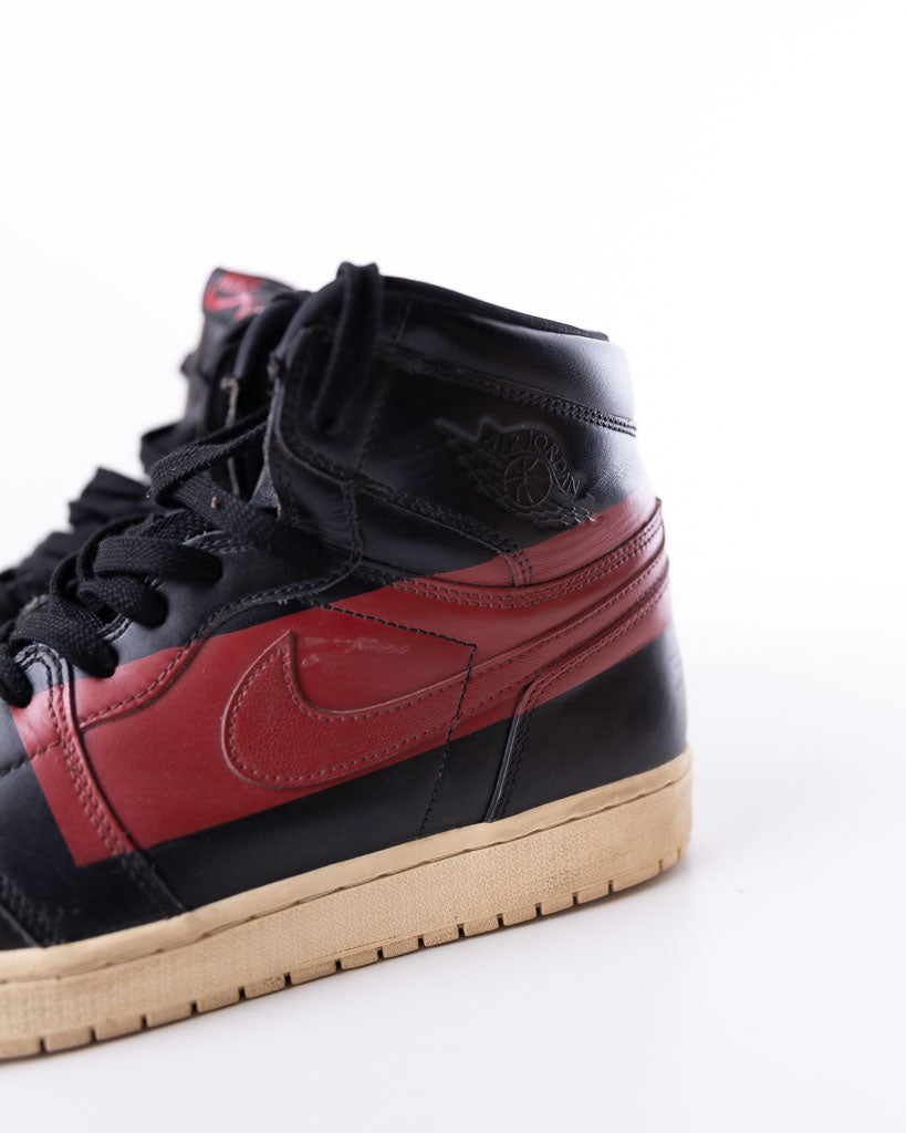 JORDAN 1 RETRO HIGH OG DEFIANT COUTURE