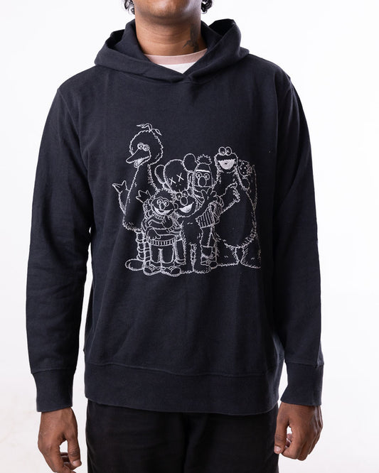 Ss19 Kaws X Uniqlo X Sesame Street Hoodie Black