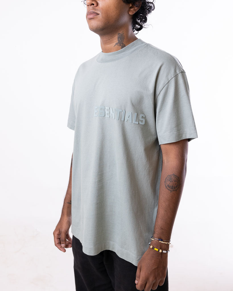 FOG ESSENTIALS T-SHIRT SS23 SYCAMORE