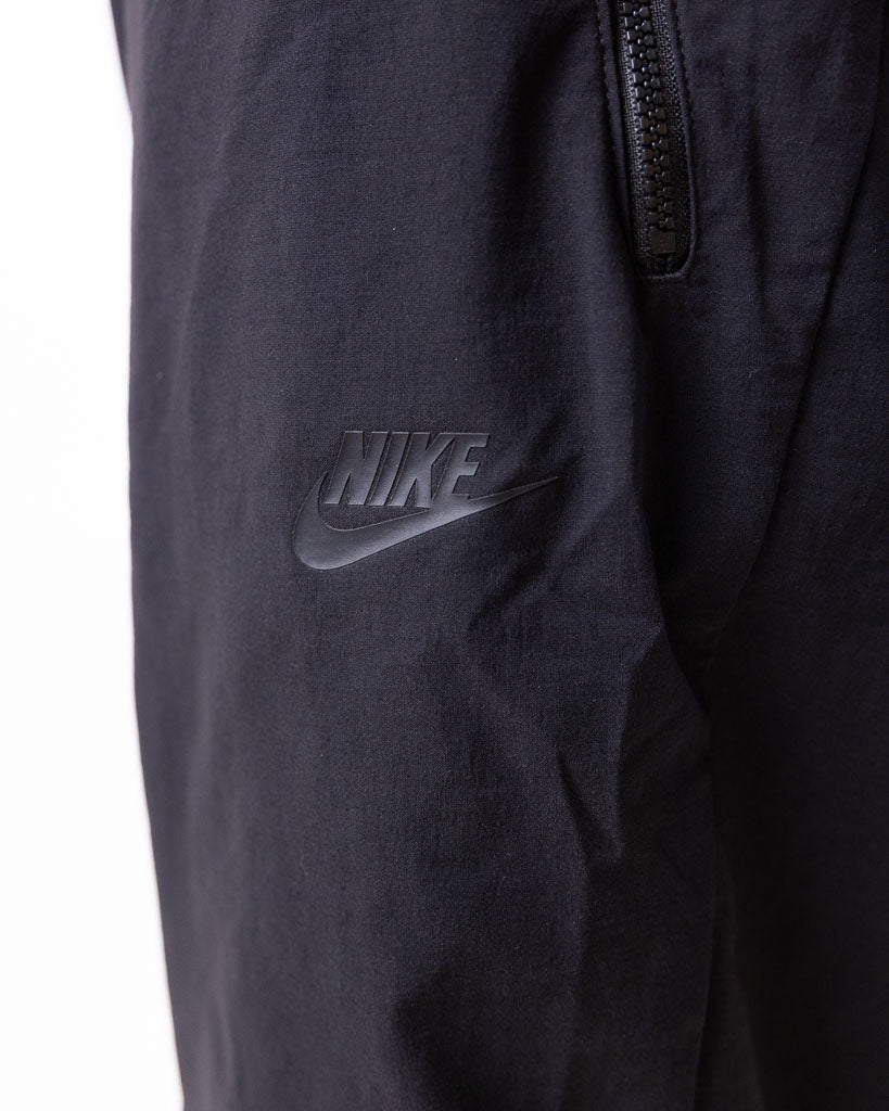 Nike Light Weight Trackpants With Drawstring Black