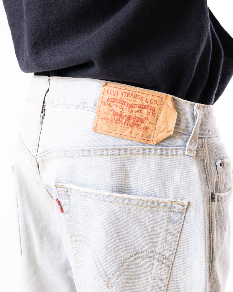 Vintage Levis 501 Bleached Light Blue