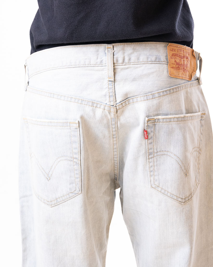 Vintage Levis 501 Bleached Light Blue