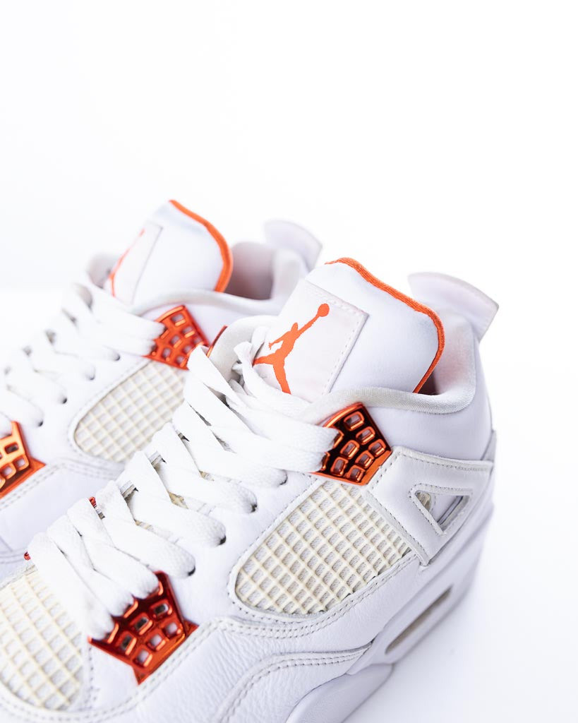 Jordan 4 Retro Metallic Orange