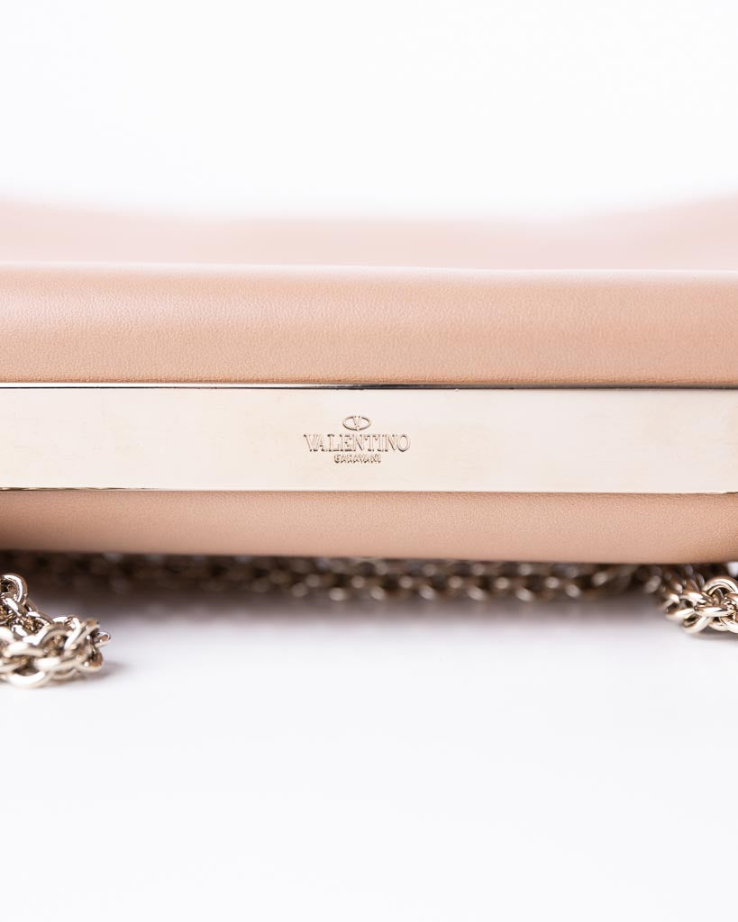 Valentino Va Va Voom Clutch Bag In Pastel Pink Leather