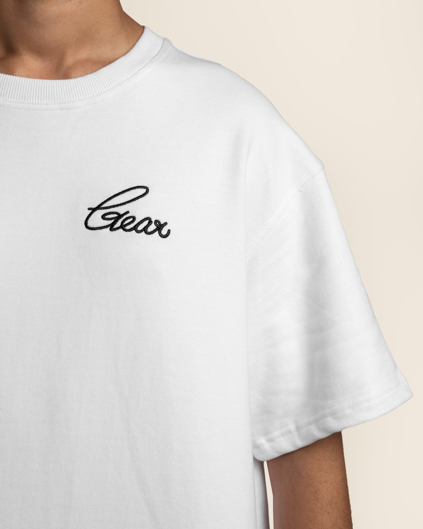 WHITE SIGNATURE TEE