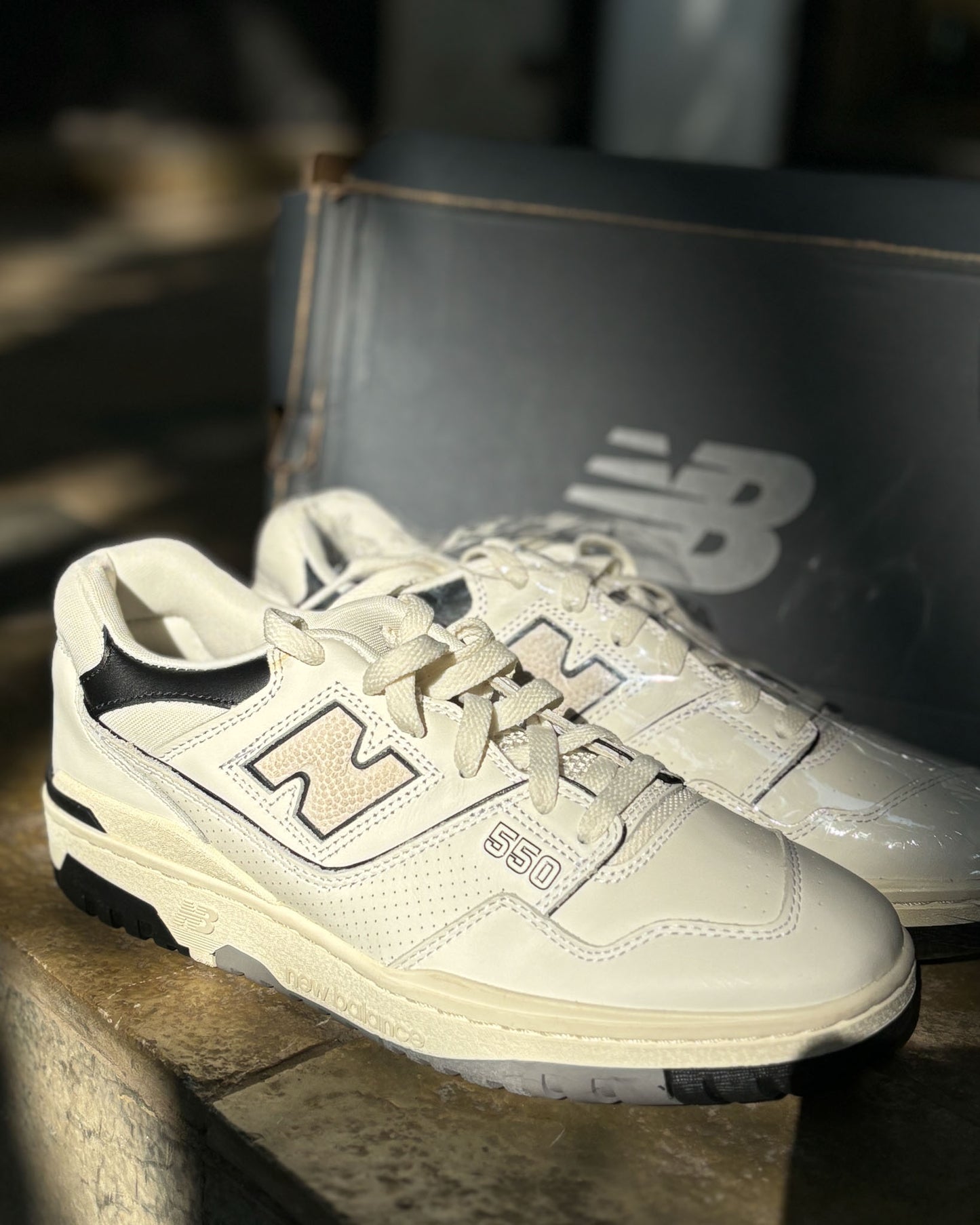 New Balance 550 'White Black' -DS