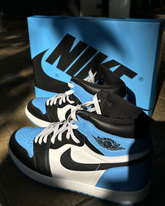 Air Jordan 1 Retro High OG University Blue