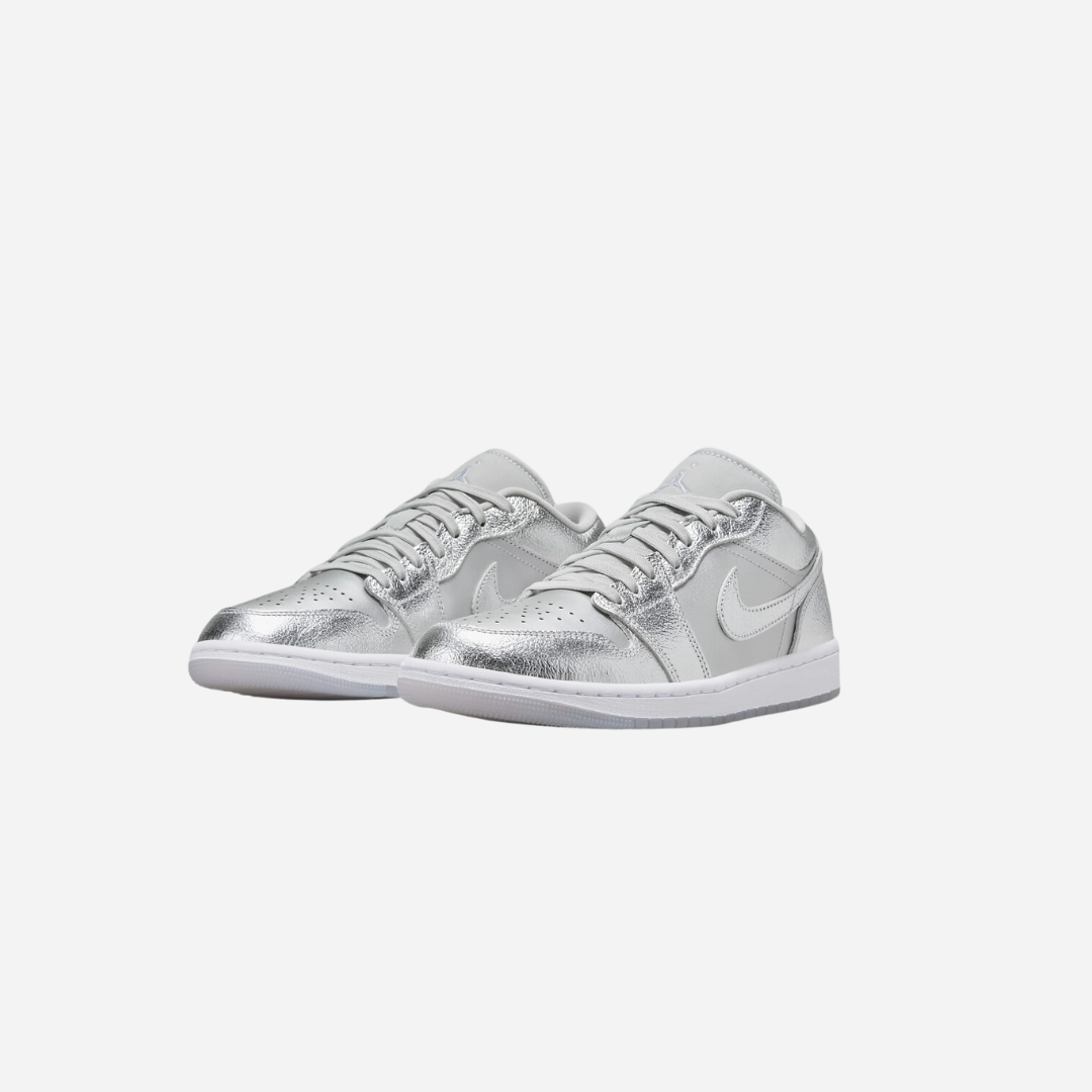 WMNS Air Jordan 1 Low SE 'Metallic Silver'