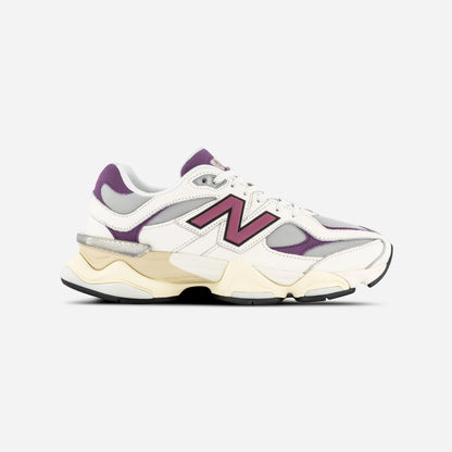 New Balance 9060 Magenta