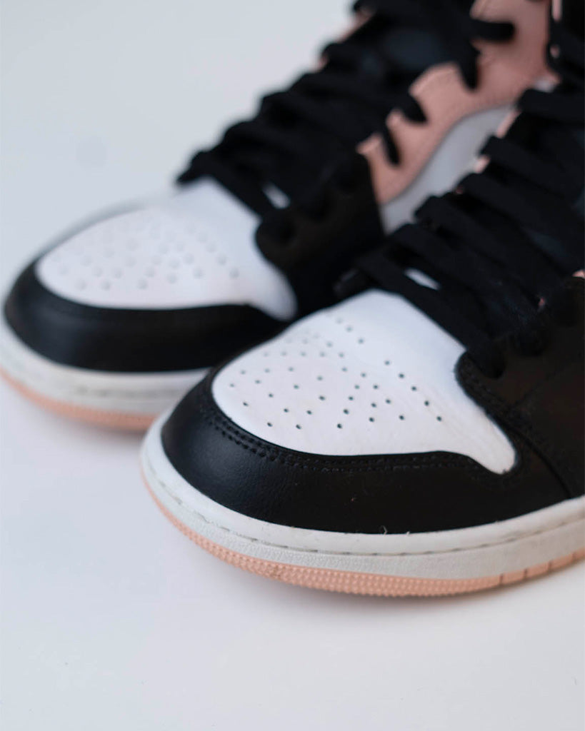 Air Jordan 1 Mid Crimson Tint