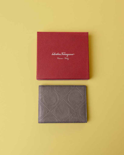 Salvatore Ferragamo Gancini wallet _ grey