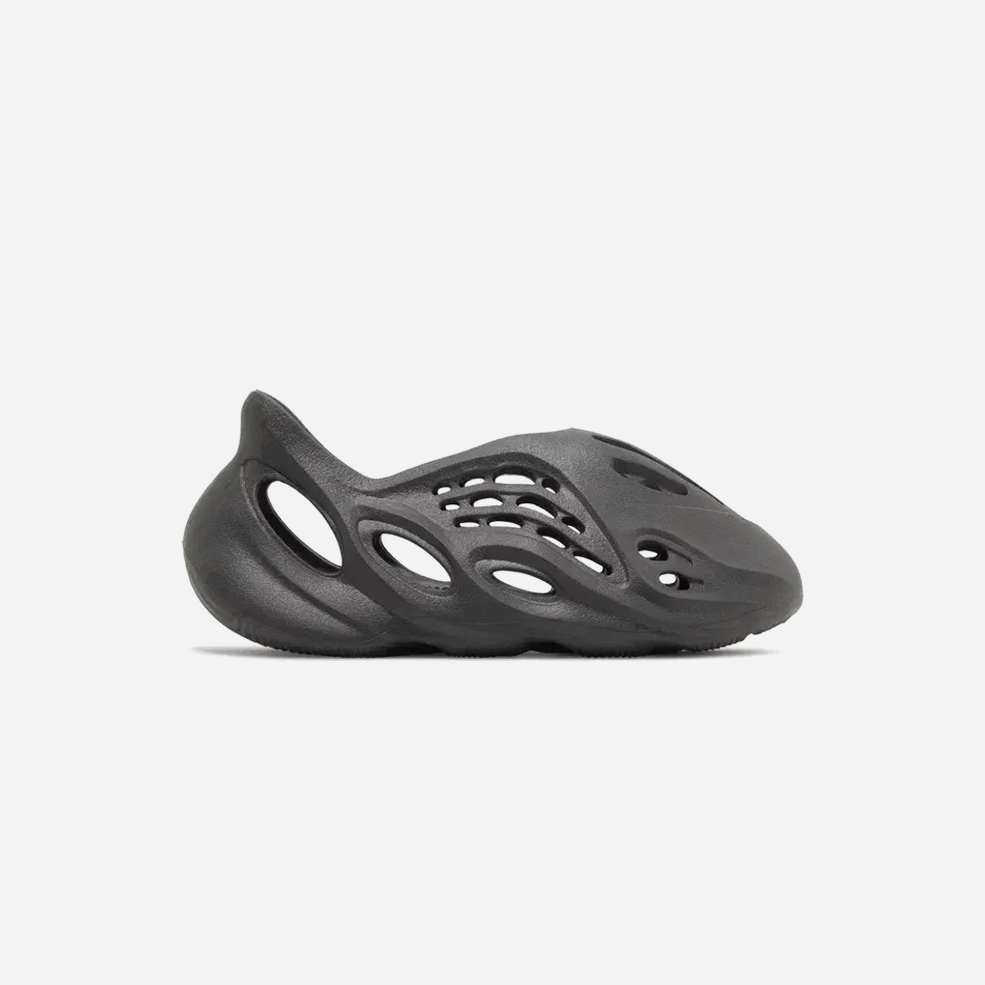 靴 adidas YEEZY Foam Runner onyx 27.5 Adidas Yeezy Foam Runner Onyx – The Mainstreet Marketplace