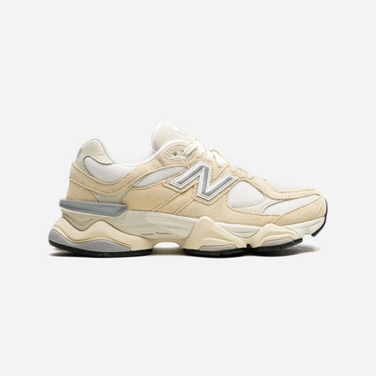 New Balance 9060 Calcium Sea Salt