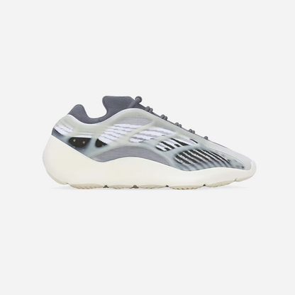 YEEZY 700 YEEZY 700 FADE SALT