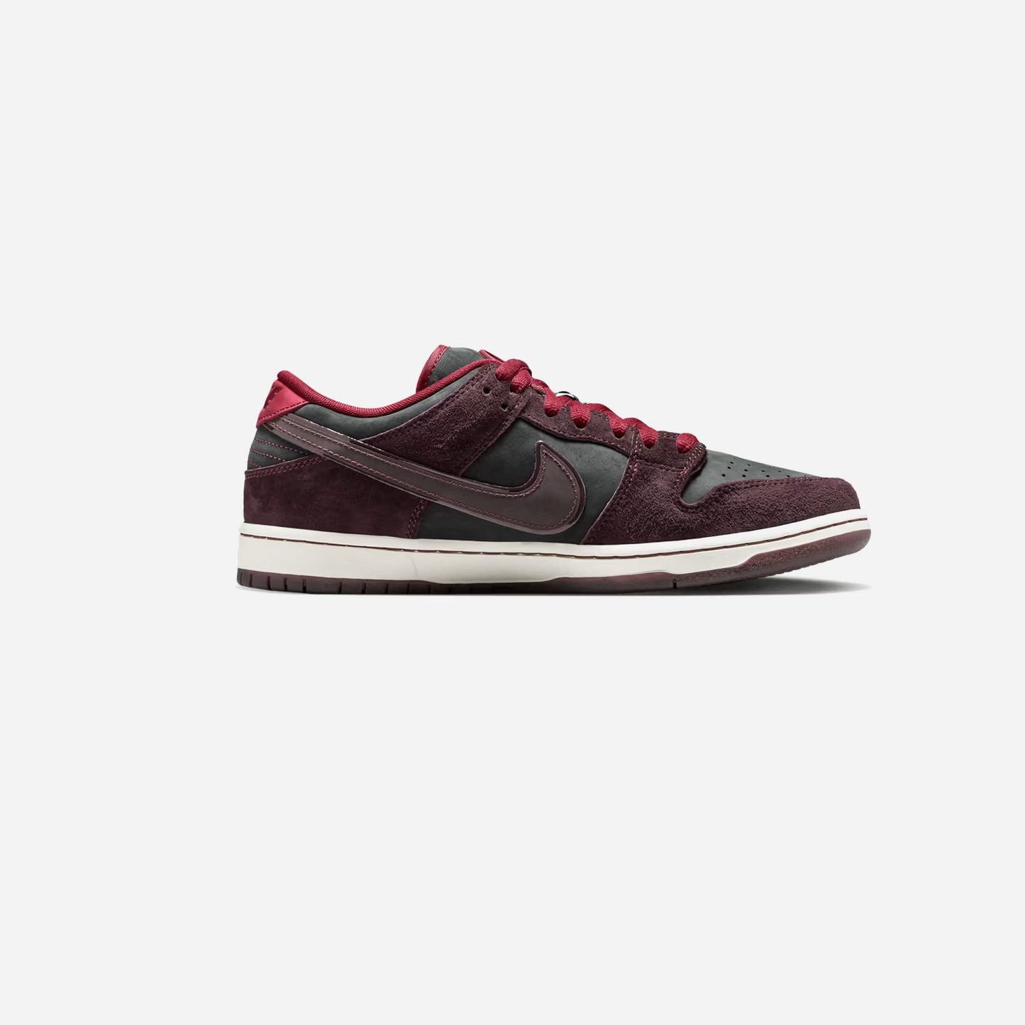 Nike SB Dunk Low Riot Skateshop