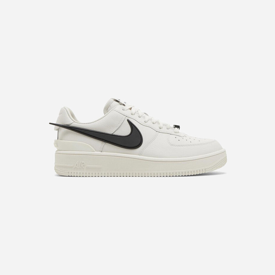 NIKE AIRFORCE 1 AMBUSH PHANTOM