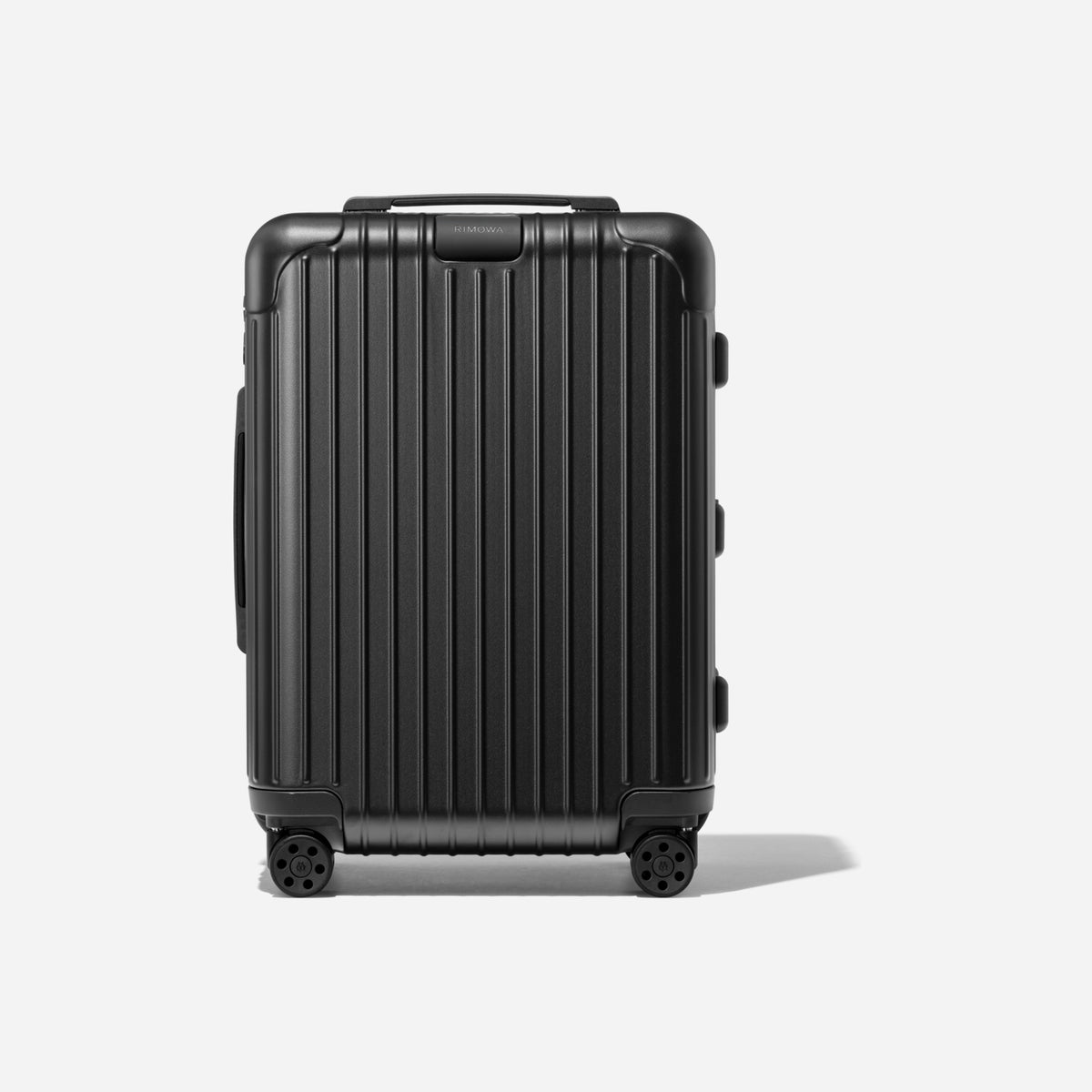 RIMOWA Essential Cabin S Matte Black