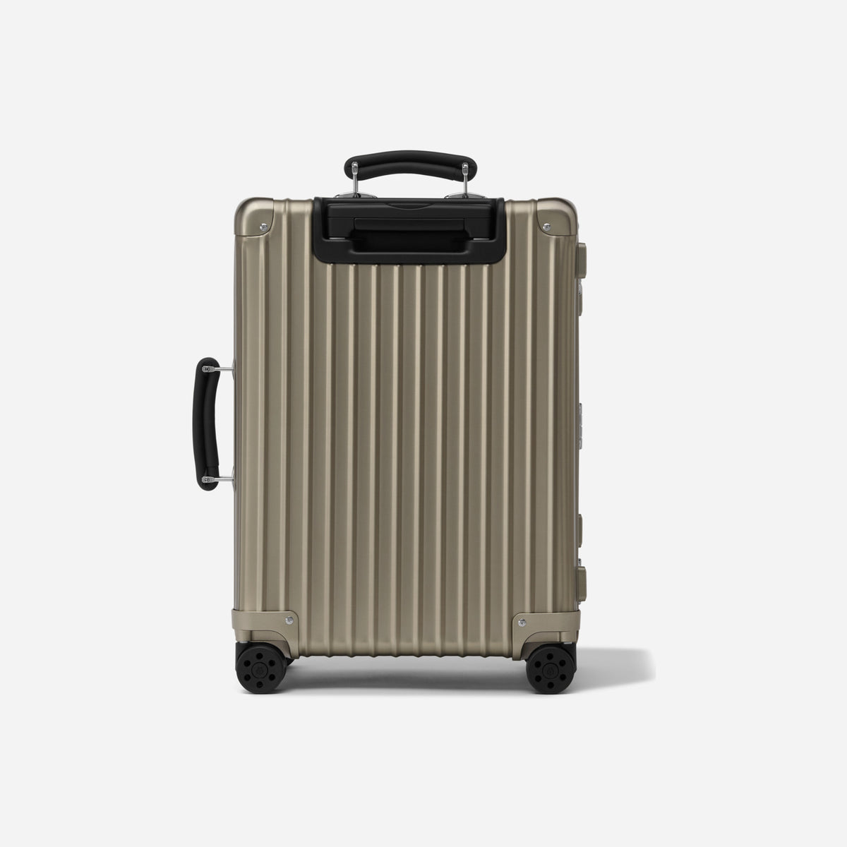 RIMOWA Classic Cabin Titanium