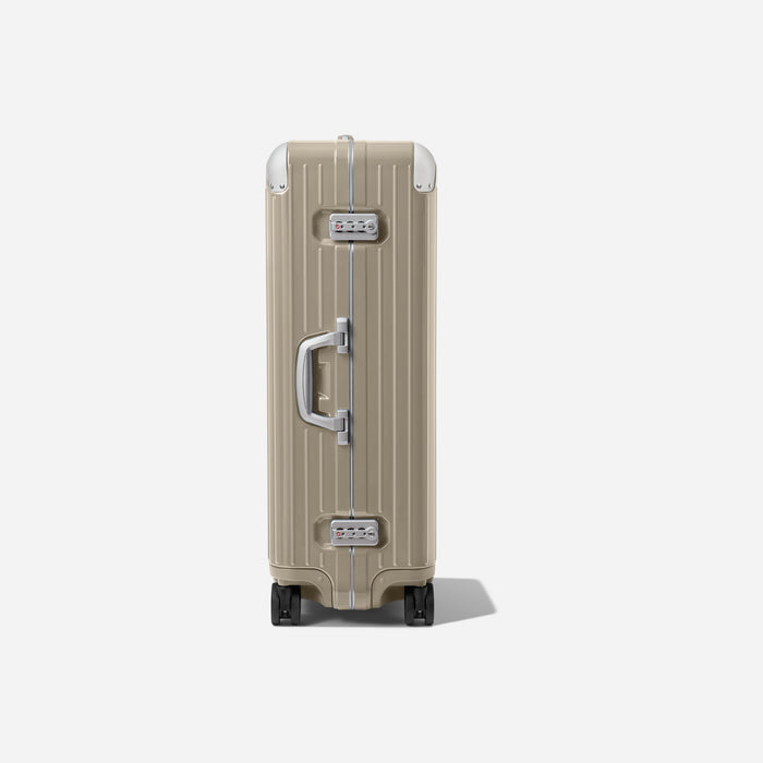 The polycarbonate back