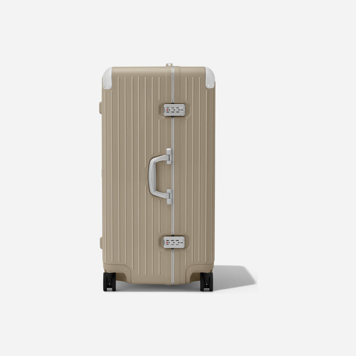 The polycarbonate back