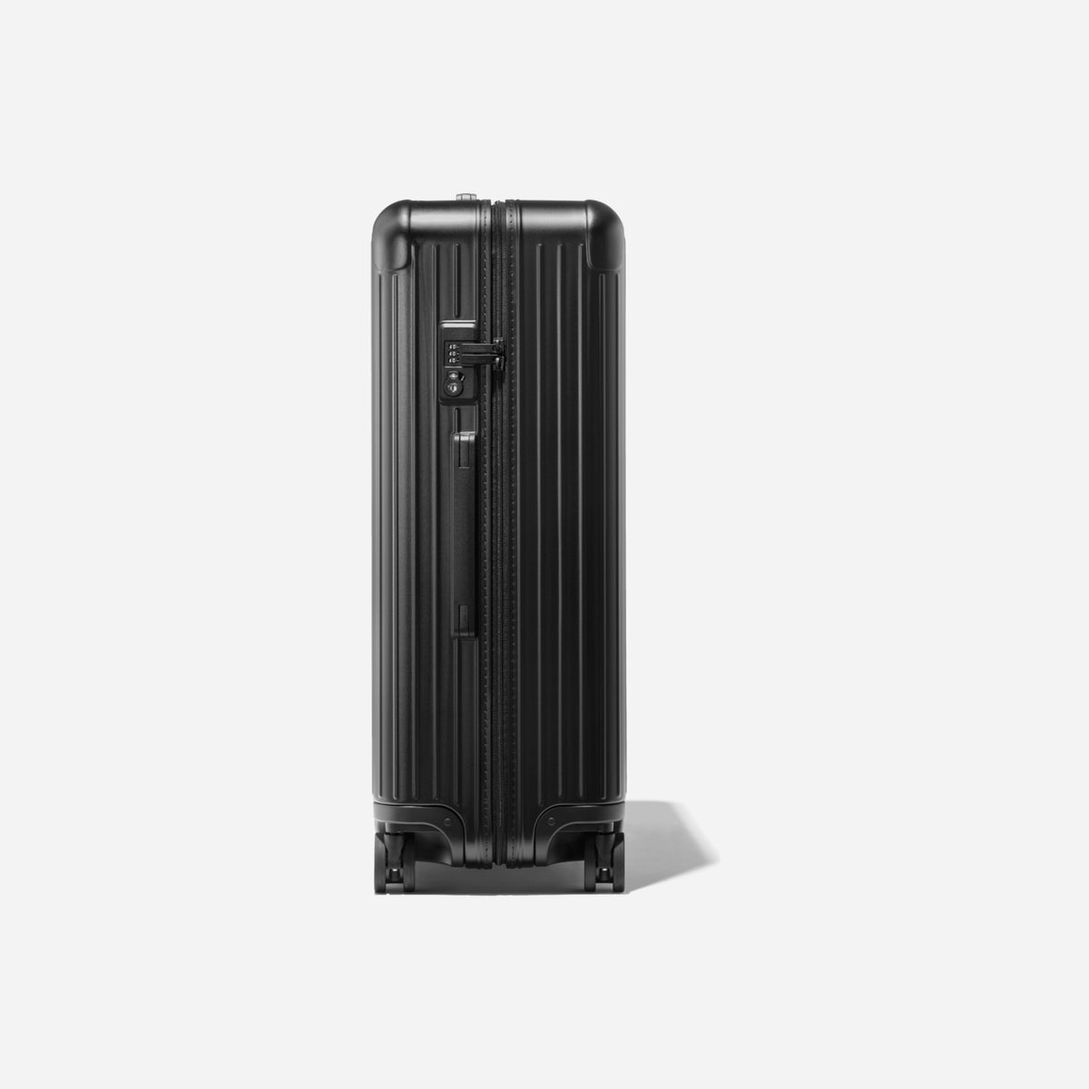 RIMOWA Essential Check-In L Matte Black