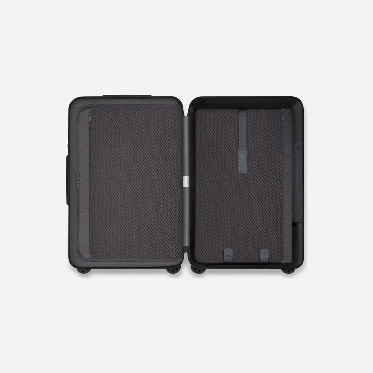RIMOWA Essential Check-In L Matte Black