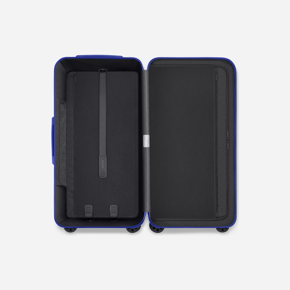 RIMOWA Essential Trunk Plus Gloss Ultramarine Blue