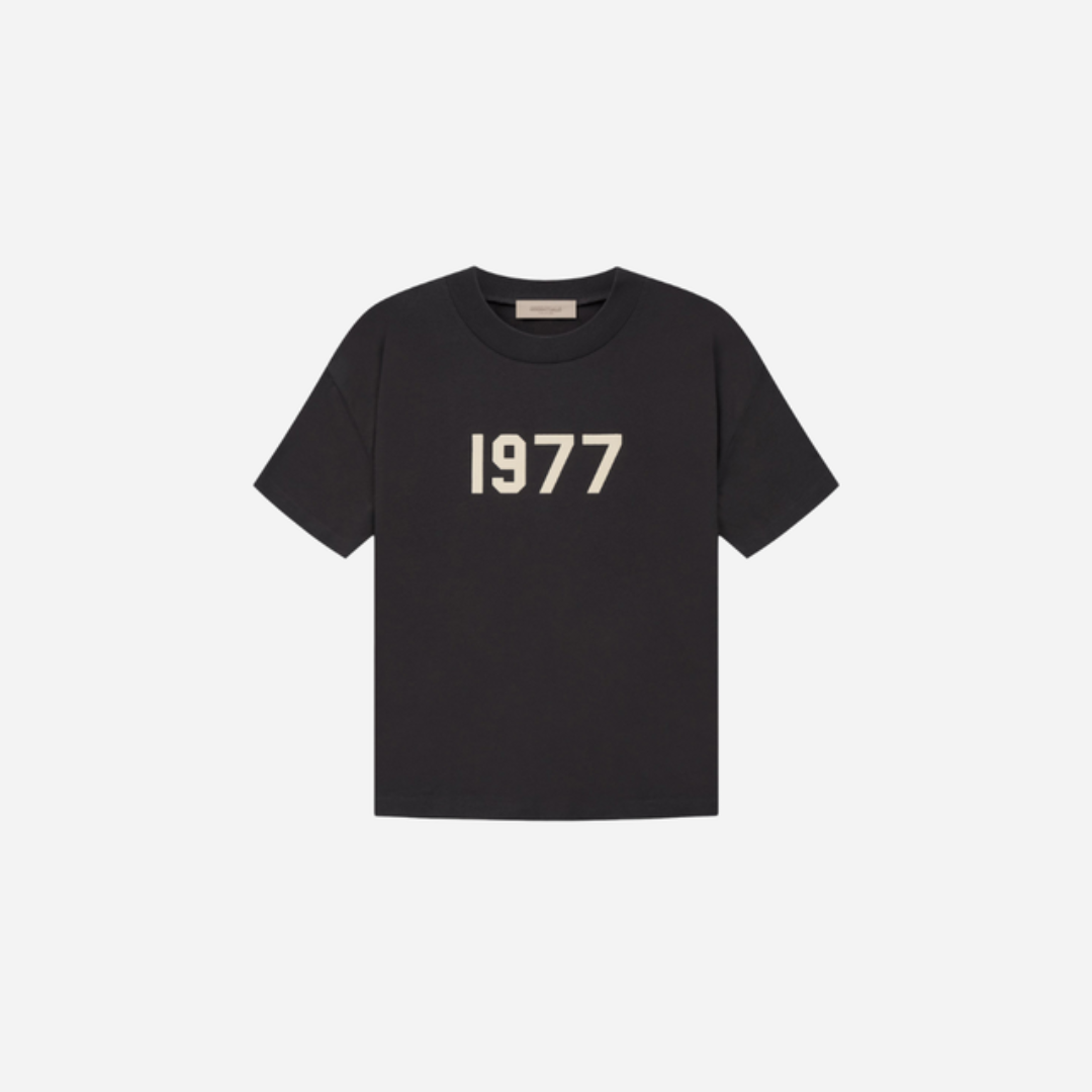 FEAR OF GOD ESSENTIALS IRON TEE 1977 TEE