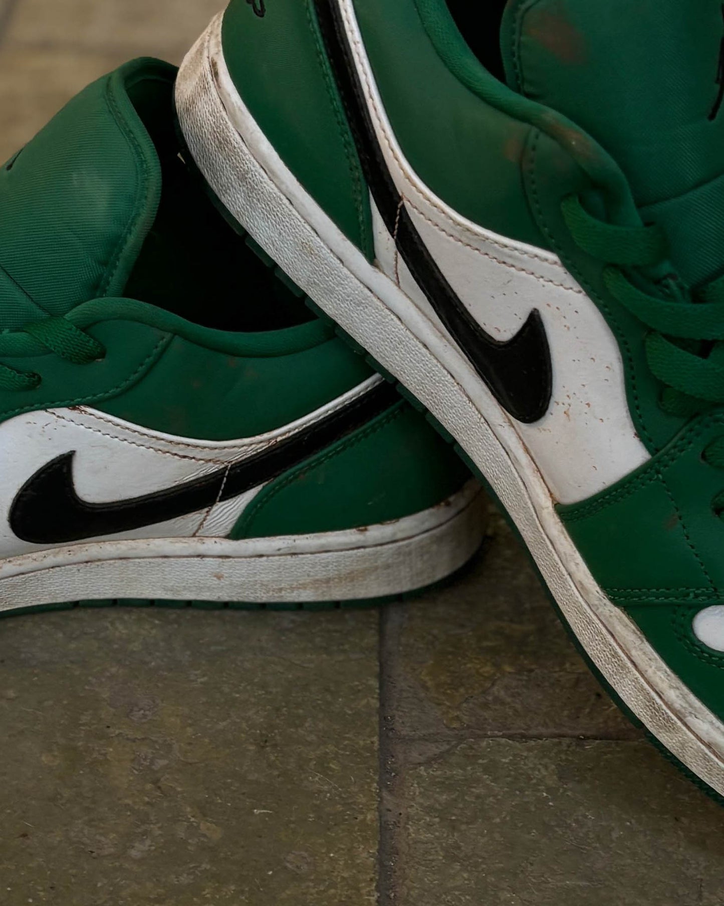 Air Jordan 1 Low "Pine Green" Sneakers